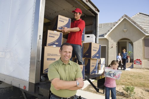 Affordable man and van transport for Roehampton residents