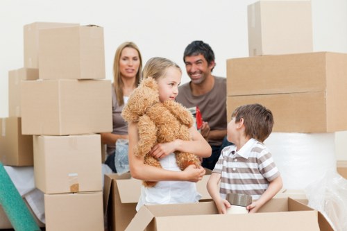 Local Roehampton removal company planning a smooth moving day